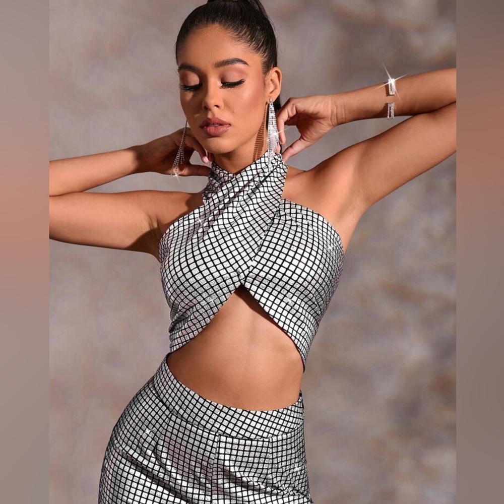 Fun Chrome Top with the zipper